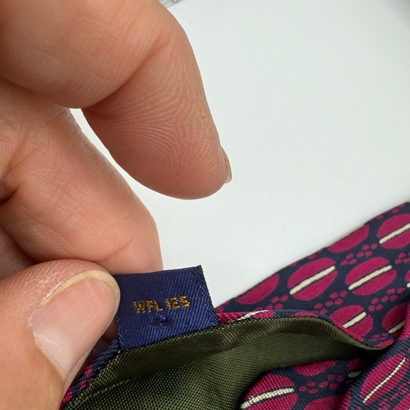 Ralph Lauren Chaps 100% silk Pink and blue pattern Tie 4 in wide 60 long - Picture 5 of 8